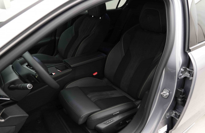 PEUGEOT_PEUGEOT_308_2653505_6.jpg