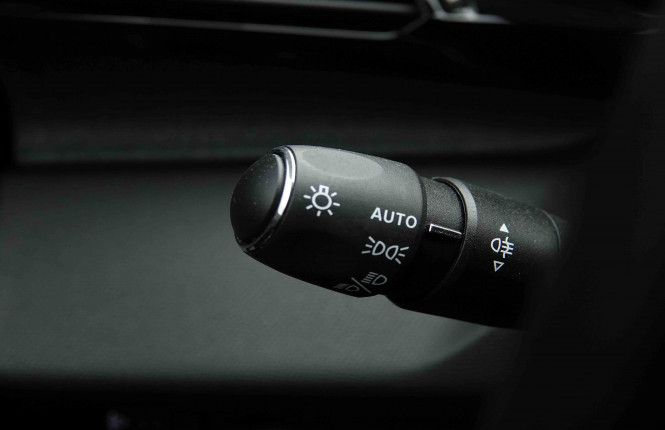 PEUGEOT_PEUGEOT_308_2653613_16.jpg