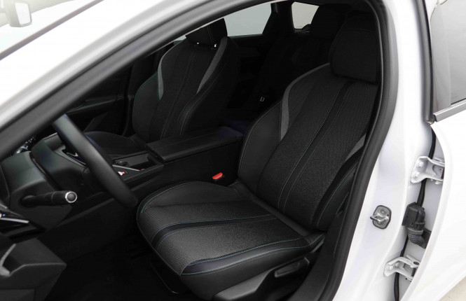 PEUGEOT_PEUGEOT_308_2653614_6.jpg