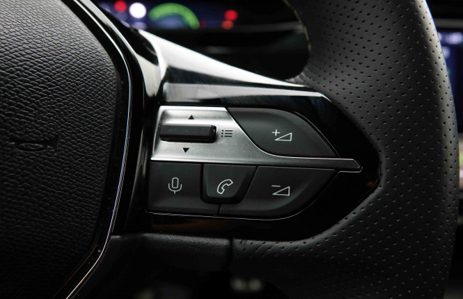 PEUGEOT_PEUGEOT_308_2653805_15.jpg