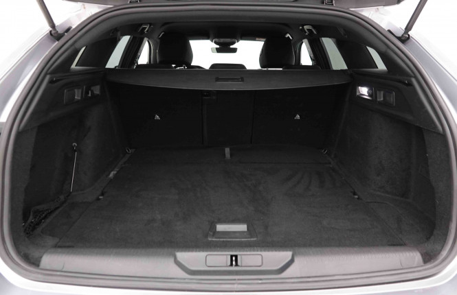 PEUGEOT_PEUGEOT_308_2653805_5.jpg