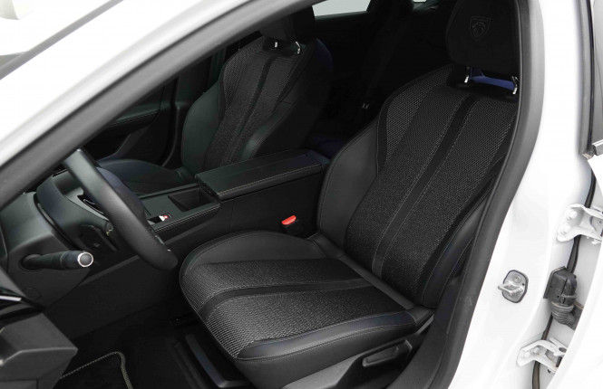 PEUGEOT_PEUGEOT_308_2653808_6.jpg