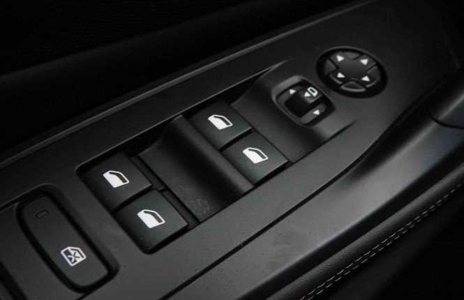 PEUGEOT_PEUGEOT_308_2653862_19.jpg