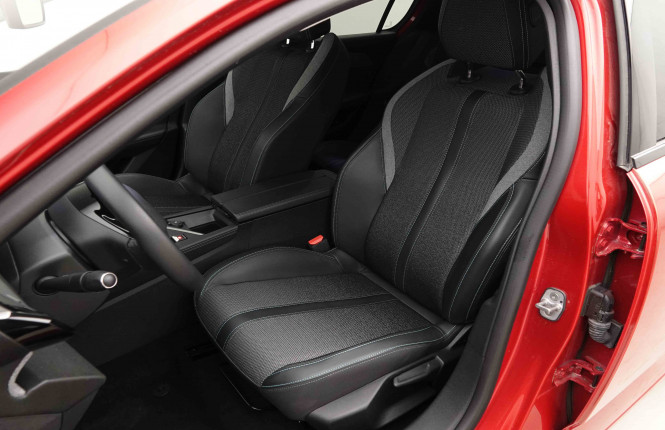 PEUGEOT_PEUGEOT_308_2653862_6.jpg