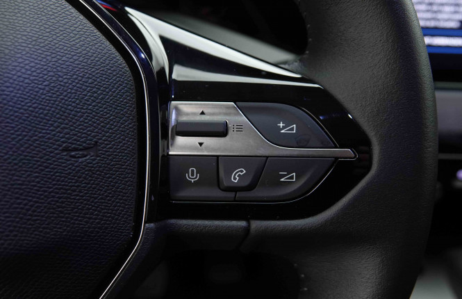 PEUGEOT_PEUGEOT_308_2653863_18.jpg