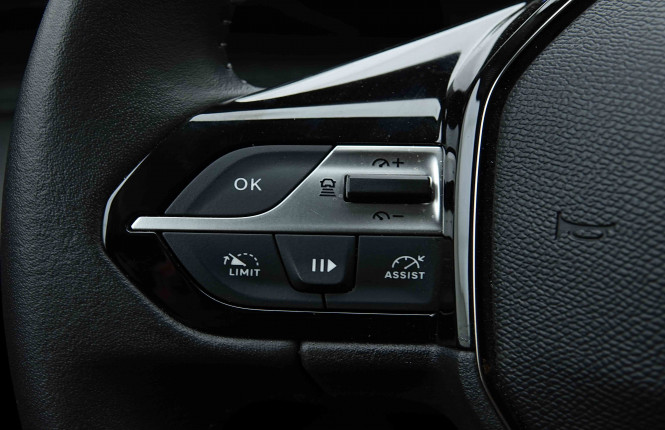 PEUGEOT_PEUGEOT_308_2653867_18.jpg