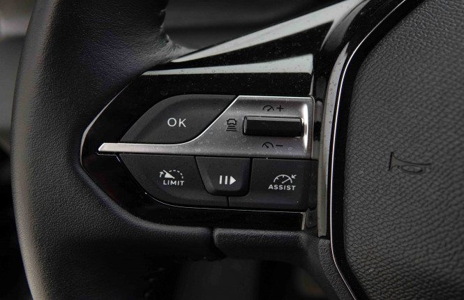 PEUGEOT_PEUGEOT_308_2653873_18.jpg