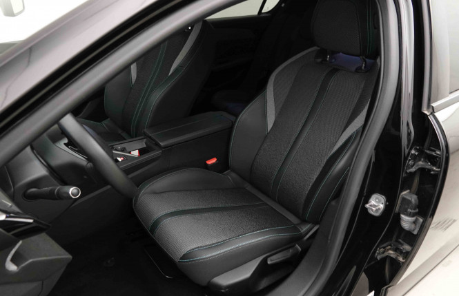 PEUGEOT_PEUGEOT_308_2653873_6.jpg