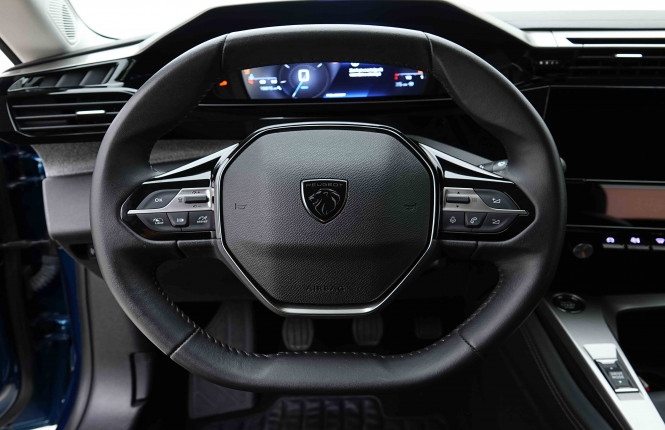 PEUGEOT_PEUGEOT_308_2653876_8.jpg