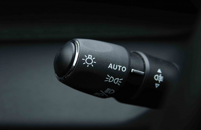 PEUGEOT_PEUGEOT_308_2655078_16.jpg