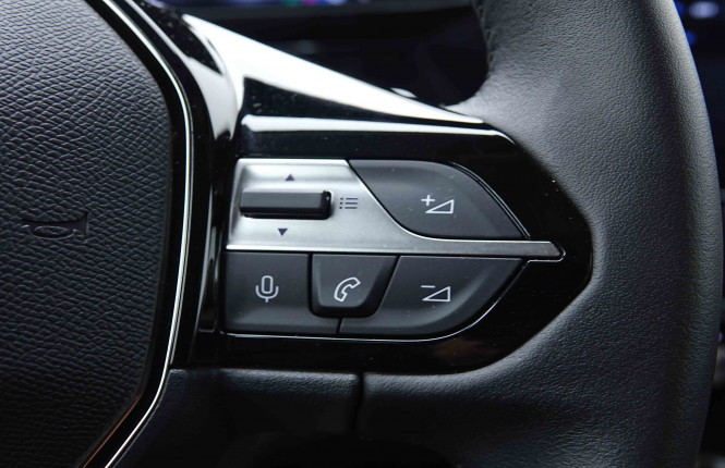 PEUGEOT_PEUGEOT_308_2655085_17.jpg