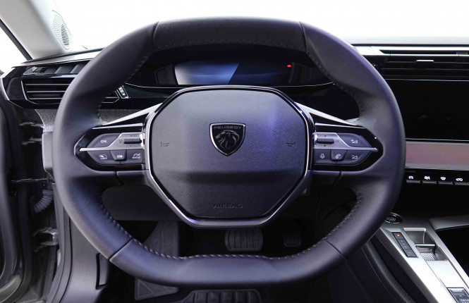 PEUGEOT_PEUGEOT_308_2655085_8.jpg