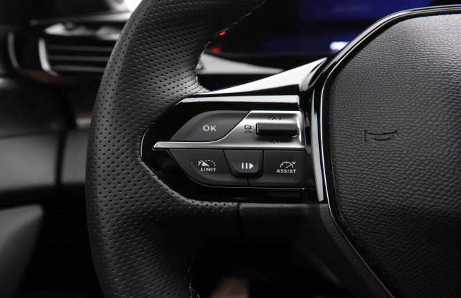 PEUGEOT_PEUGEOT_408_2548241_20.jpg