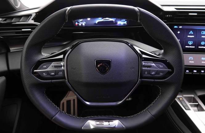 PEUGEOT_PEUGEOT_408_2548241_9.jpg