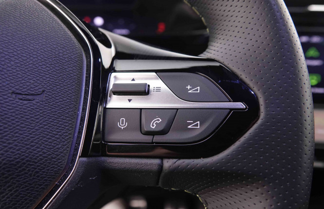 PEUGEOT_PEUGEOT_408_2548243_20.jpg