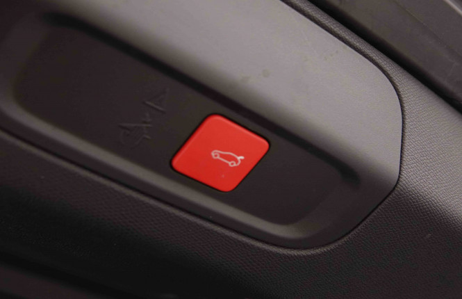 PEUGEOT_PEUGEOT_408_2549546_6.jpg PEUGEOT_PEUGEOT_408_2549546_6.jpg