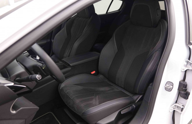 PEUGEOT_PEUGEOT_408_2549546_7.jpg PEUGEOT_PEUGEOT_408_2549546_7.jpg