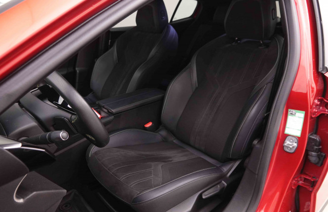 PEUGEOT_PEUGEOT_408_2550110_7.jpg