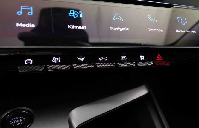 PEUGEOT_PEUGEOT_408_2550593_14.jpg PEUGEOT_PEUGEOT_408_2550593_14.jpg