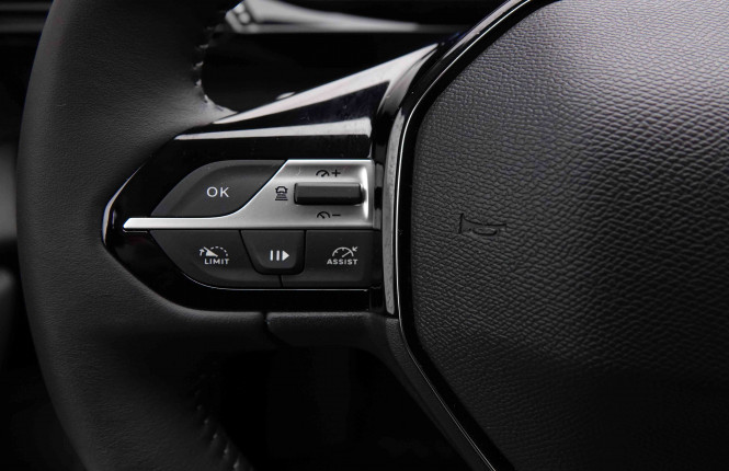 PEUGEOT_PEUGEOT_408_2550593_18.jpg PEUGEOT_PEUGEOT_408_2550593_18.jpg