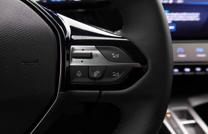 PEUGEOT_PEUGEOT_408_2550593_19.jpg PEUGEOT_PEUGEOT_408_2550593_19.jpg