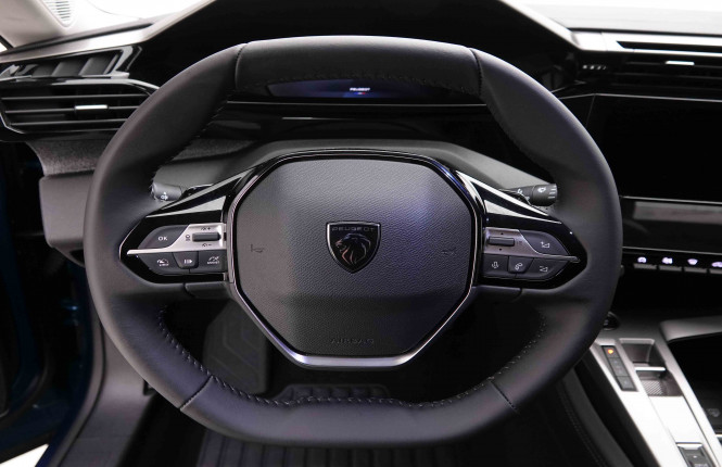 PEUGEOT_PEUGEOT_408_2550593_8.jpg PEUGEOT_PEUGEOT_408_2550593_8.jpg