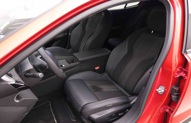 PEUGEOT_PEUGEOT_408_2652268_7.jpg