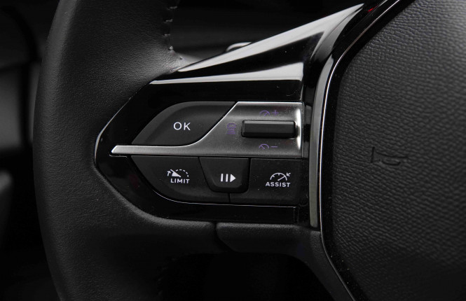 PEUGEOT_PEUGEOT_408_2652650_17.jpg