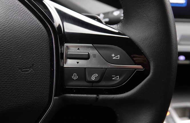 PEUGEOT_PEUGEOT_408_2652651_18.jpg PEUGEOT_PEUGEOT_408_2652651_18.jpg