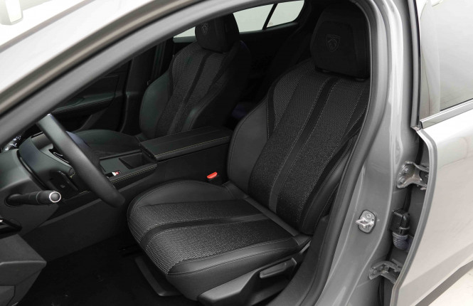 PEUGEOT_PEUGEOT_408_2653797_7.jpg