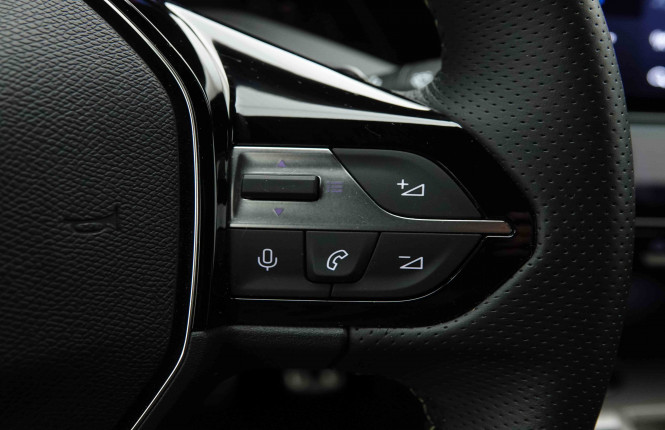 PEUGEOT_PEUGEOT_408_2653798_20.jpg PEUGEOT_PEUGEOT_408_2653798_20.jpg