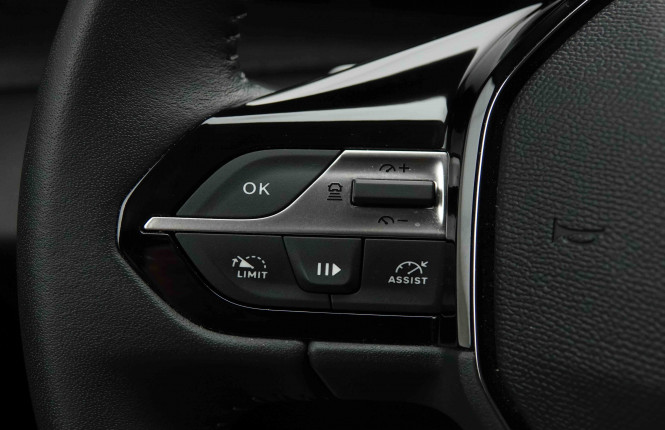 PEUGEOT_PEUGEOT_408_2654208_16.jpg PEUGEOT_PEUGEOT_408_2654208_16.jpg