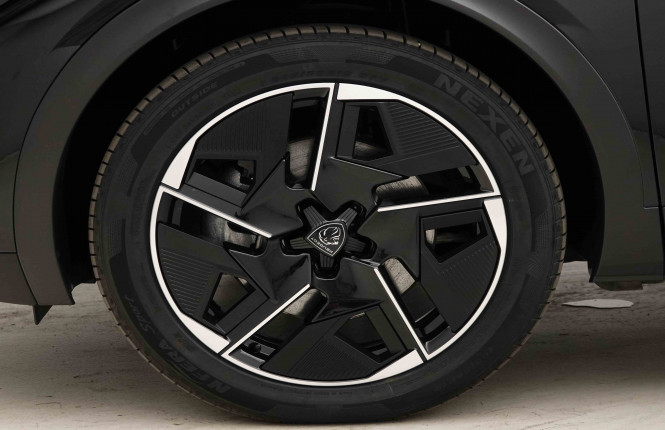 PEUGEOT_PEUGEOT_408_2654208_19.jpg PEUGEOT_PEUGEOT_408_2654208_19.jpg