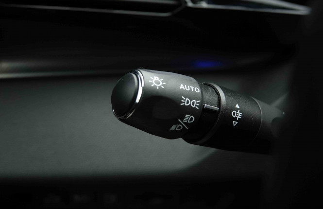 PEUGEOT_PEUGEOT_408_2654833_17.jpg PEUGEOT_PEUGEOT_408_2654833_17.jpg
