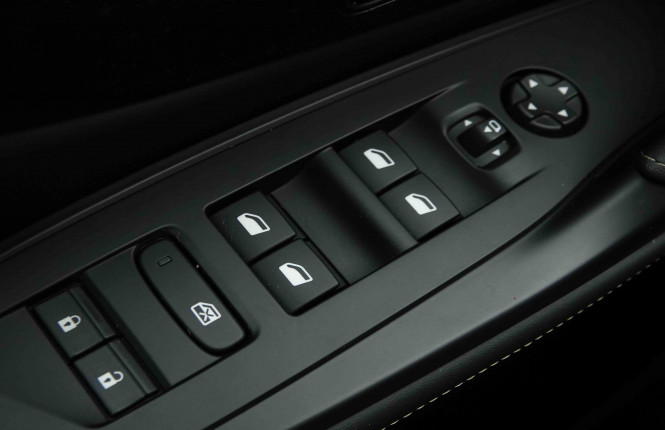 PEUGEOT_PEUGEOT_408_2654833_75.jpg PEUGEOT_PEUGEOT_408_2654833_75.jpg