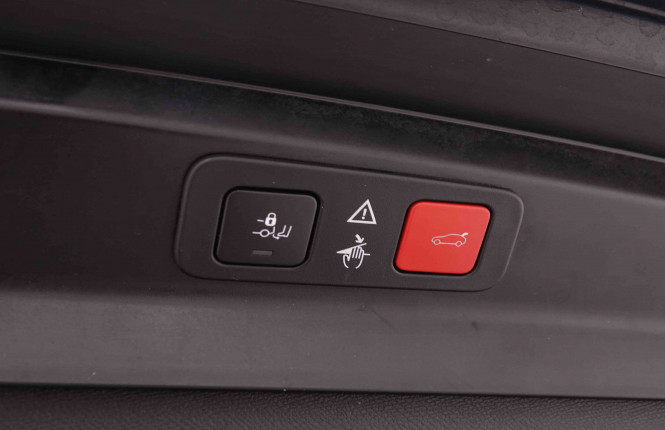 PEUGEOT_PEUGEOT_5008_2548232_6.jpg