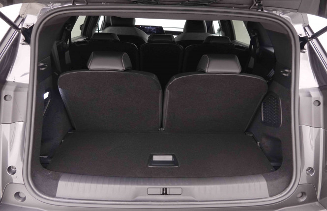 PEUGEOT_PEUGEOT_5008_2550032_5.jpg