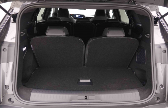 PEUGEOT_PEUGEOT_5008_2550038_5.jpg