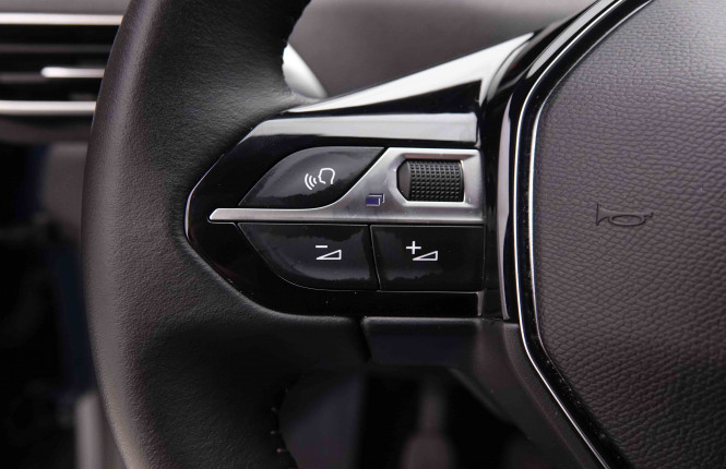 PEUGEOT_PEUGEOT_5008_2550740_17.jpg PEUGEOT_PEUGEOT_5008_2550740_17.jpg