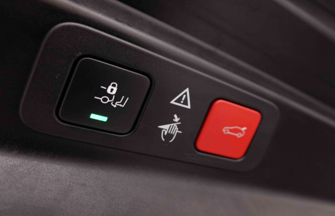 PEUGEOT_PEUGEOT_5008_2550740_6.jpg PEUGEOT_PEUGEOT_5008_2550740_6.jpg