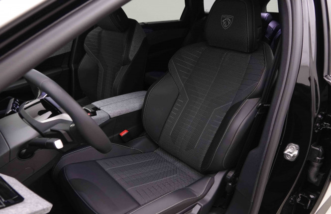 PEUGEOT_PEUGEOT_5008_2550862_7.jpg