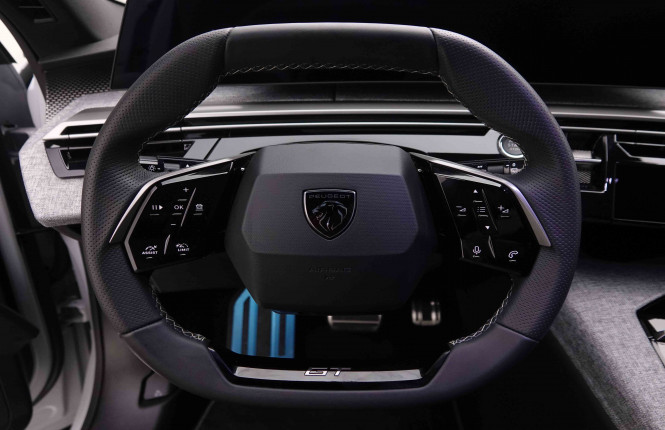 PEUGEOT_PEUGEOT_5008_2551309_9.jpg