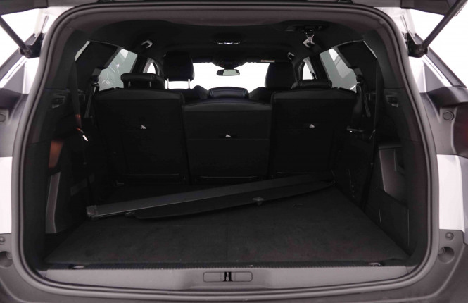PEUGEOT_PEUGEOT_5008_2551422_5.jpg