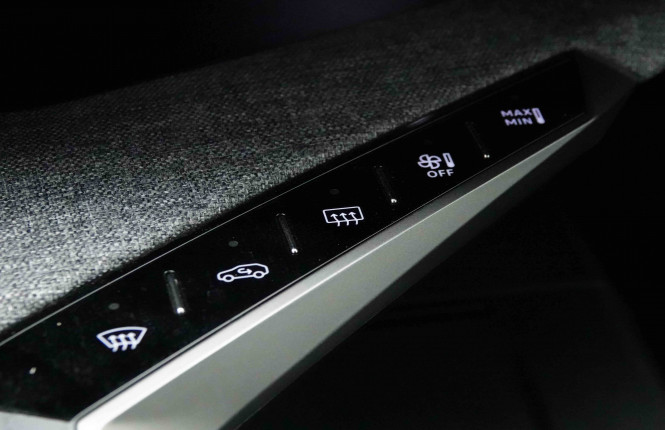 PEUGEOT_PEUGEOT_5008_2652685_16.jpg