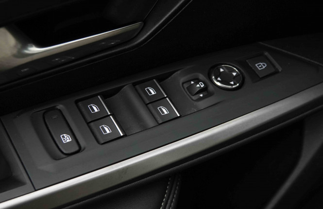 PEUGEOT_PEUGEOT_5008_2652688_22.jpg