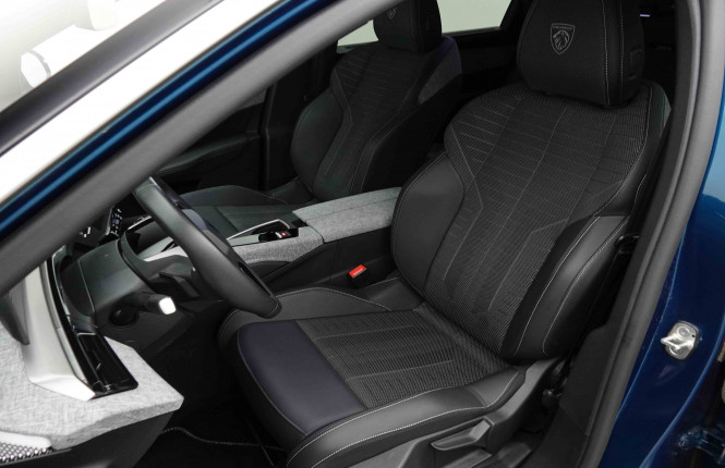 PEUGEOT_PEUGEOT_5008_2652688_8.jpg
