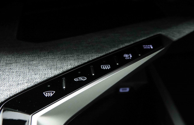 PEUGEOT_PEUGEOT_5008_2653277_14.jpg