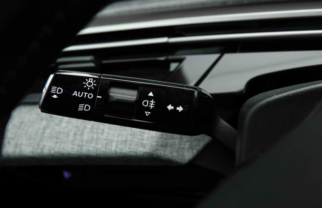 PEUGEOT_PEUGEOT_5008_2653277_16.jpg