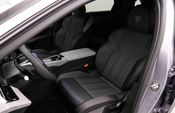 PEUGEOT_PEUGEOT_5008_2653285_8.jpg