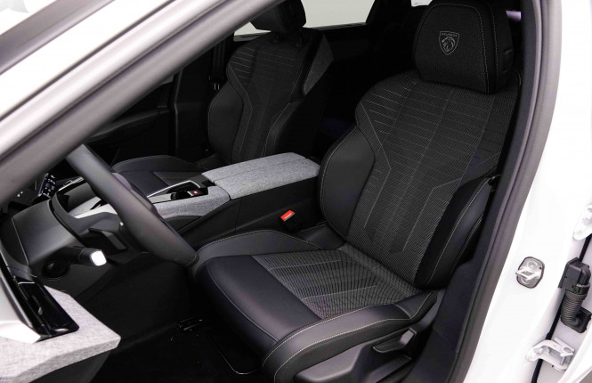PEUGEOT_PEUGEOT_5008_2653286_7.jpg